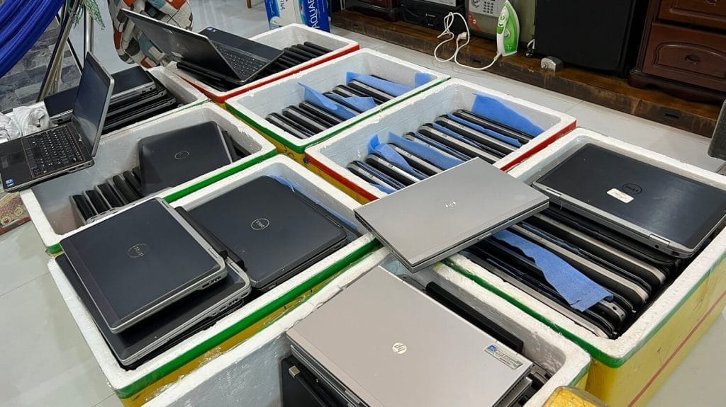 Chuyên Thu Mua Laptop Cũ Tại Tp.hcm Tận Nơi